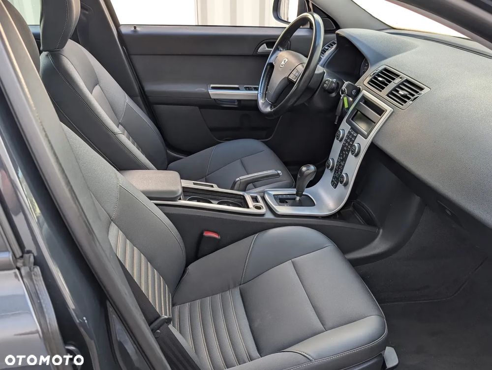 Volvo V50 DPF D4 Geartronic Summum - 21