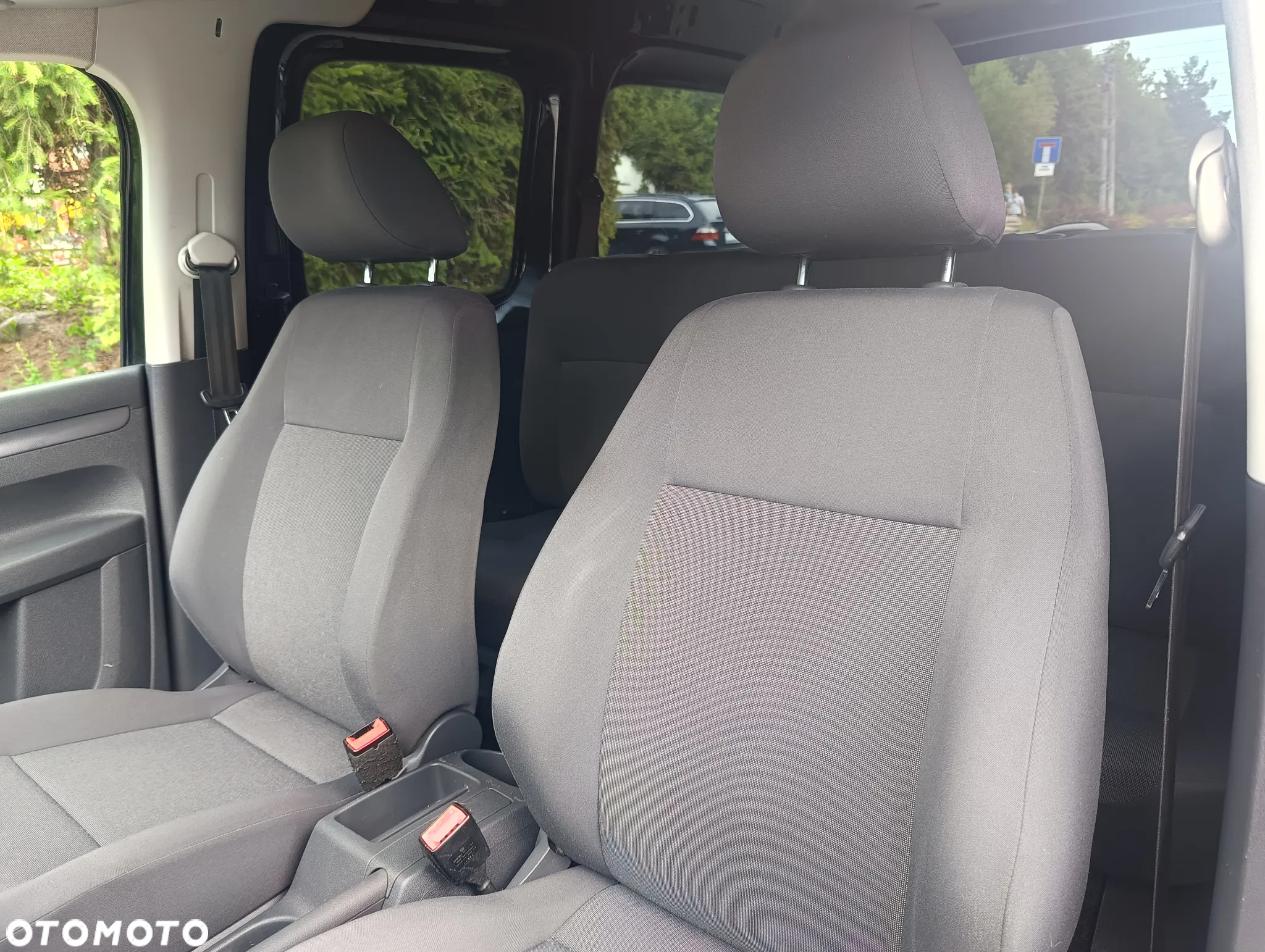 Volkswagen Caddy 2.0 TDI Comfortline DSG - 16