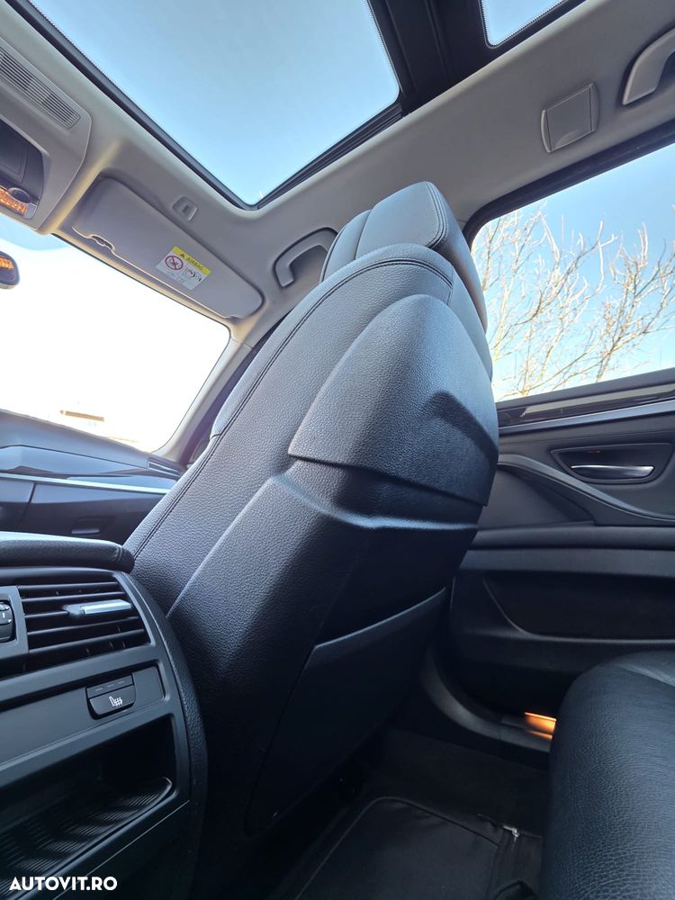 BMW Seria 5 520d Aut. Luxury Line - 25