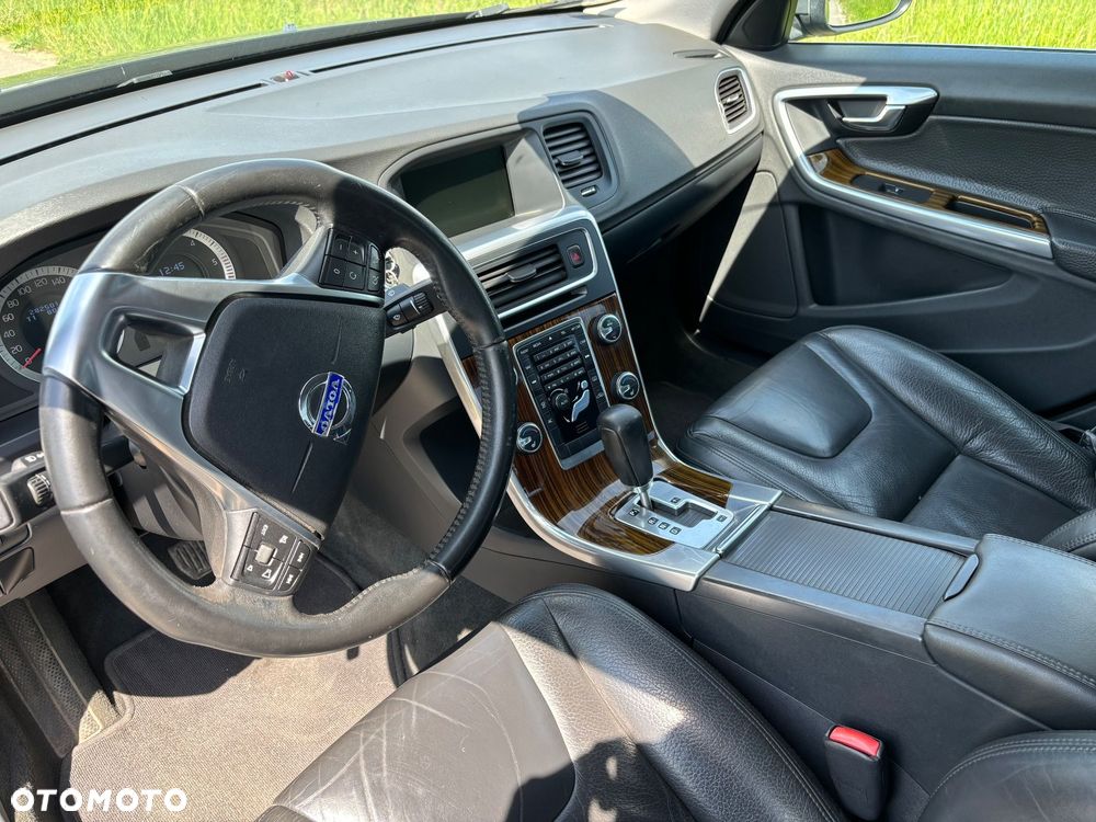 Volvo S60 D3 Geartronic R-Design - 7