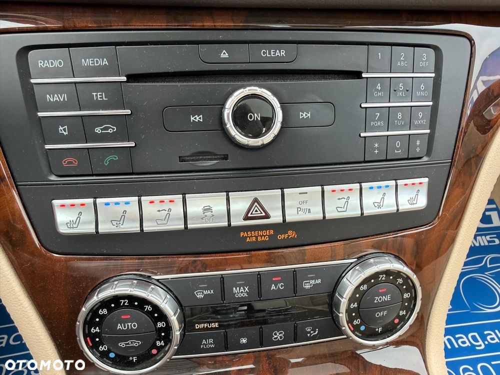 Mercedes-Benz SL - 22