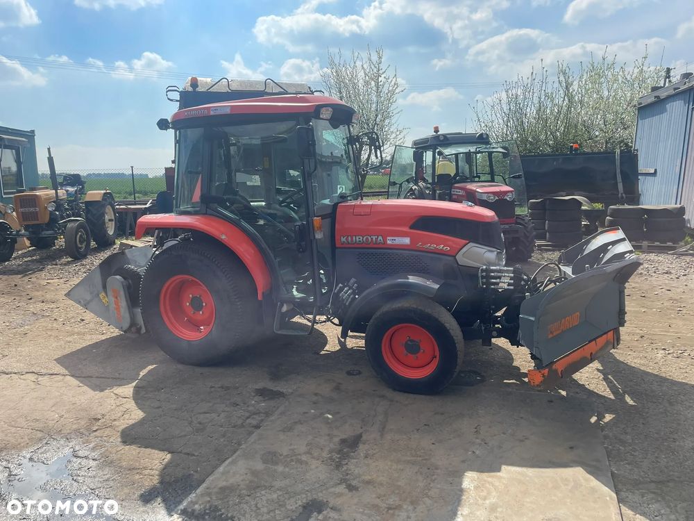 Kubota L 4240 - 6