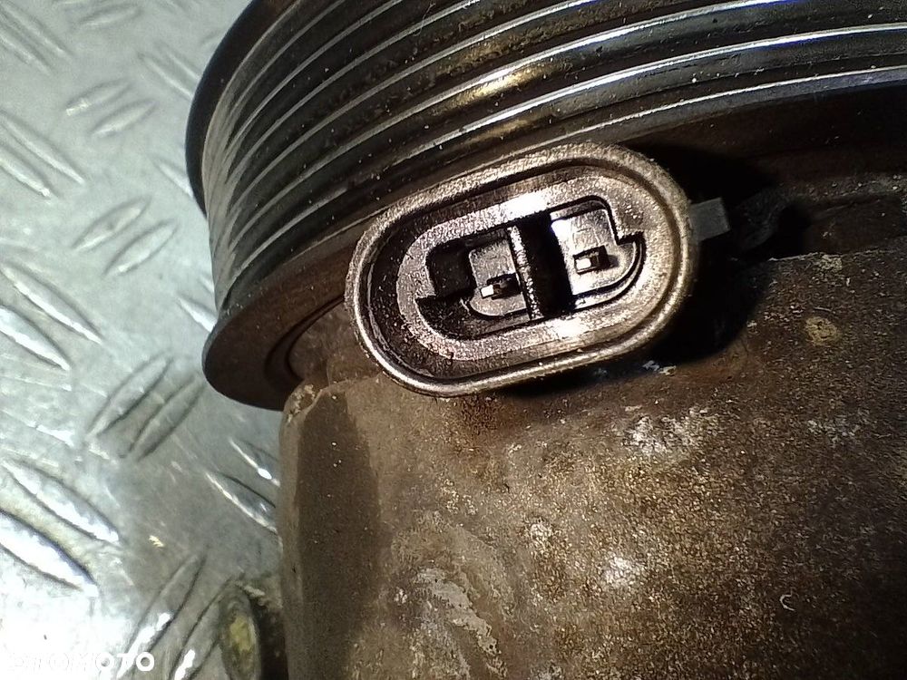 POMPA, SPRĘŻARKA KLIMATYZACJI RENAULT MEGANE II 8200309193   01140018 1.9 - 2