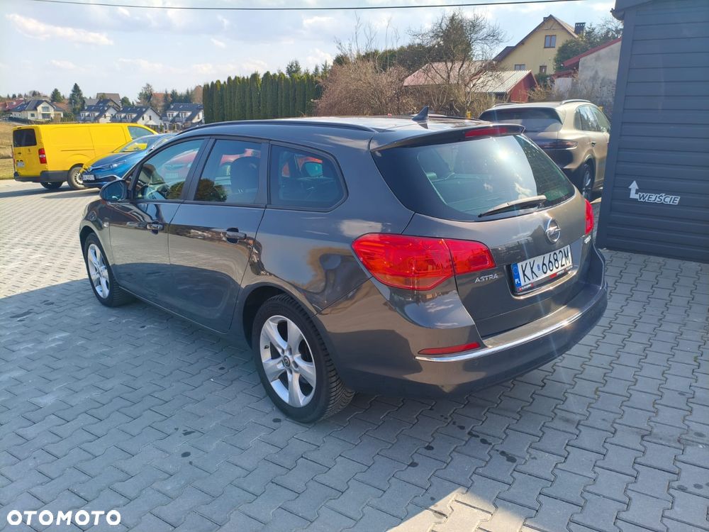 Opel Astra 1.6 D (CDTI DPF ecoFLEX) Start/Stop Edition - 8