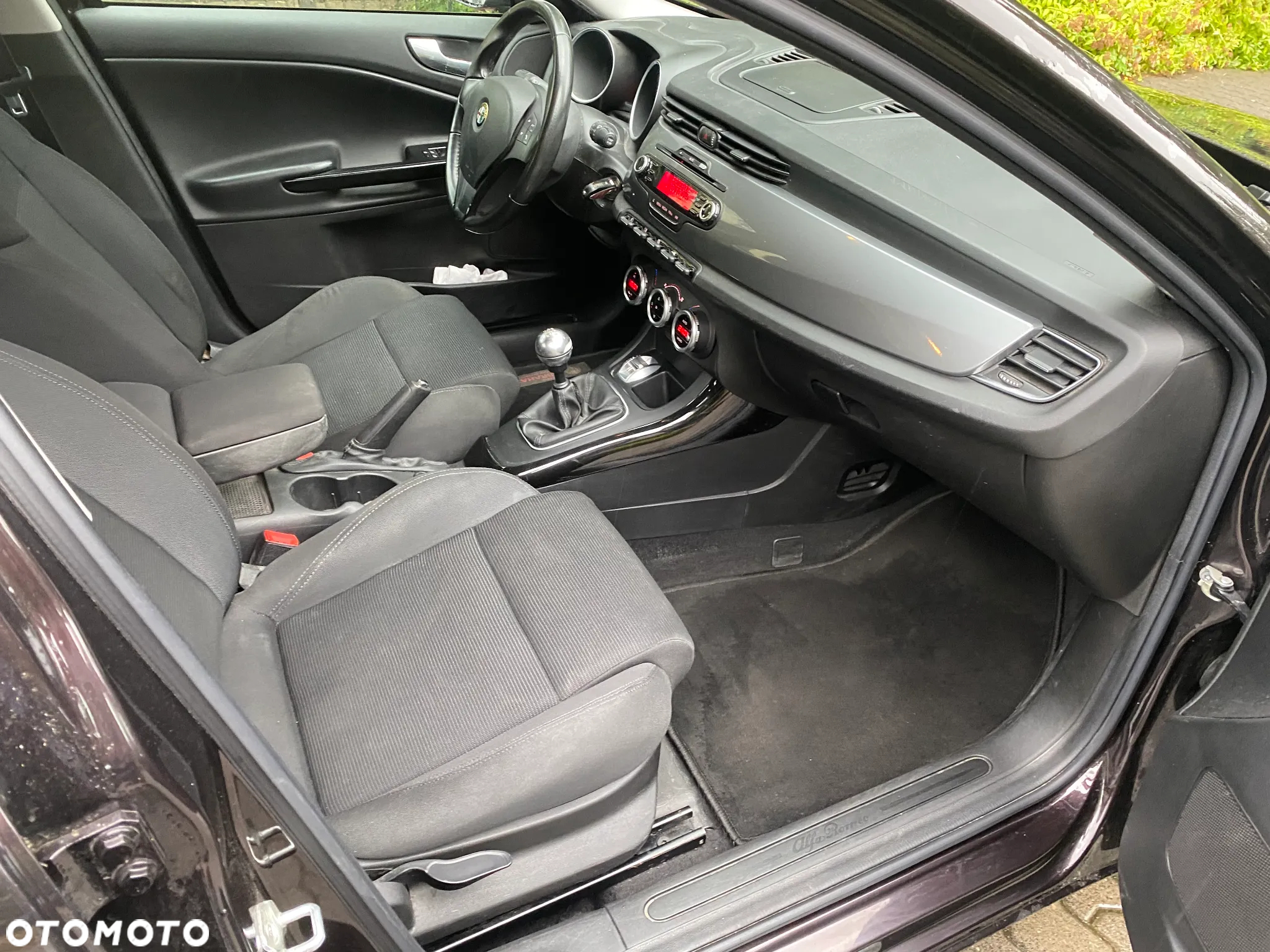 Alfa Romeo Giulietta 2.0 JTDM Distinctive - 10