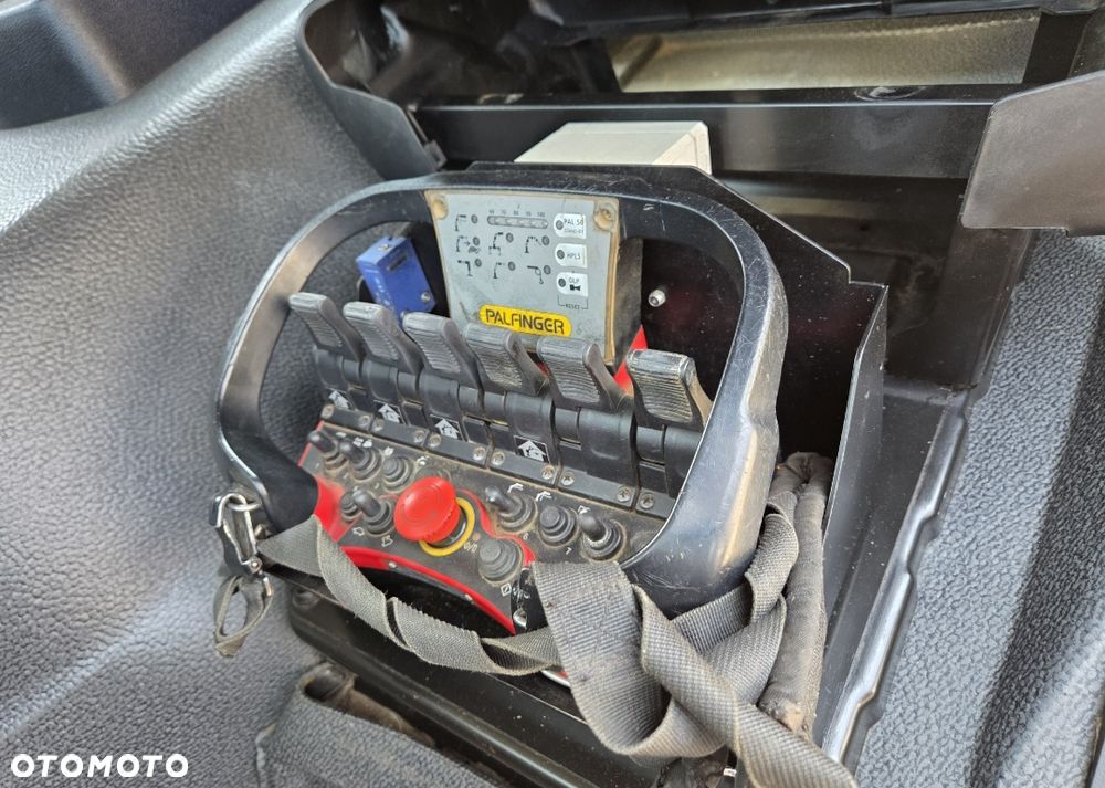 Mercedes-Benz ANTOS 2530 / PALFINGER PK26002 3 WYSUWY PILOT RADIO / HDS ŻURAW DŹWIG / 6x2 3 oś SKRĘTNA / EURO 6 / KLIMA / PAKA 8m. - 8