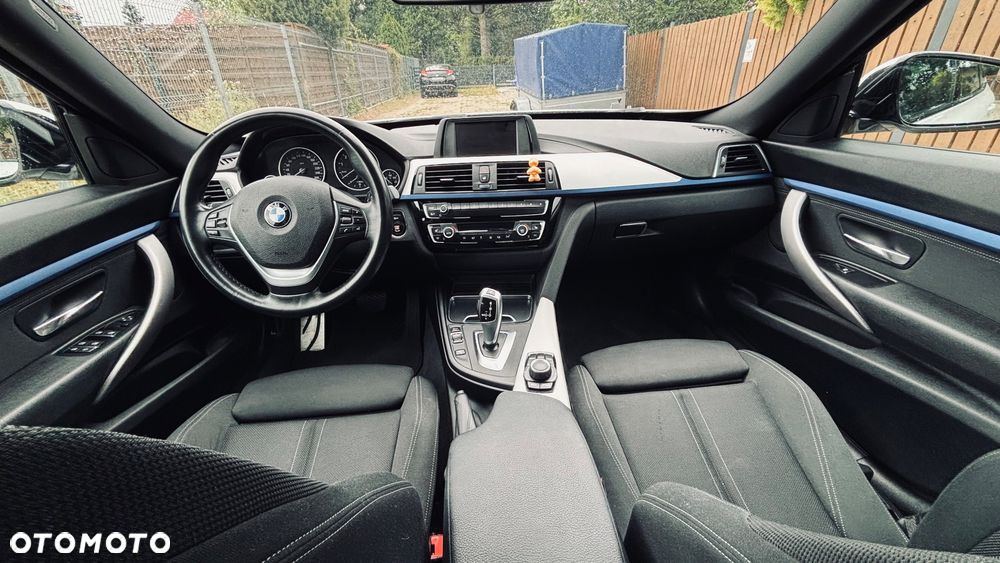 BMW Seria 3 330i xDrive - 3
