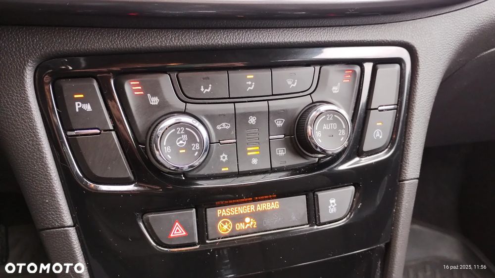 Opel Mokka X 1.4 T Elite S&S - 19