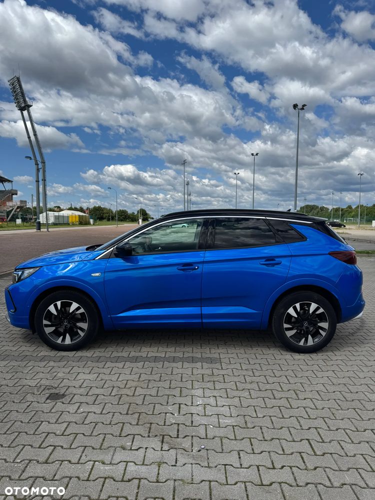 Opel Grandland X 1.2 T Ultimate S&S - 4