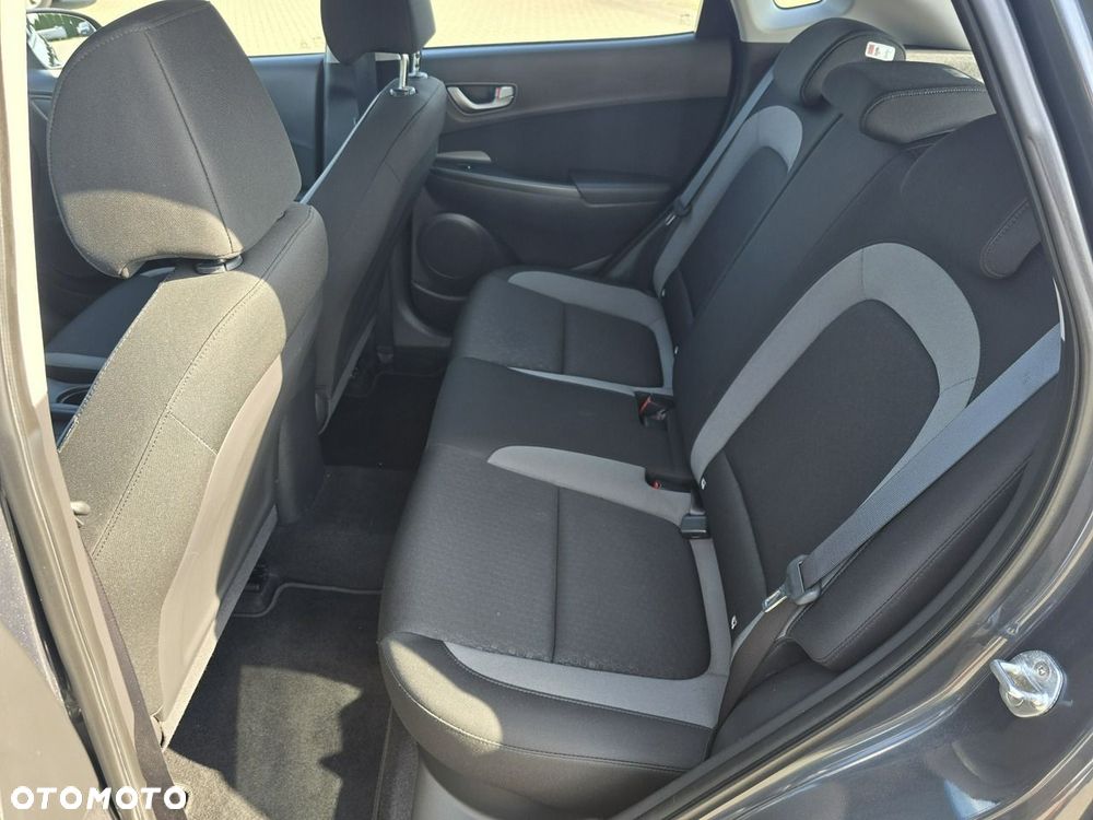 Hyundai Kona - 16