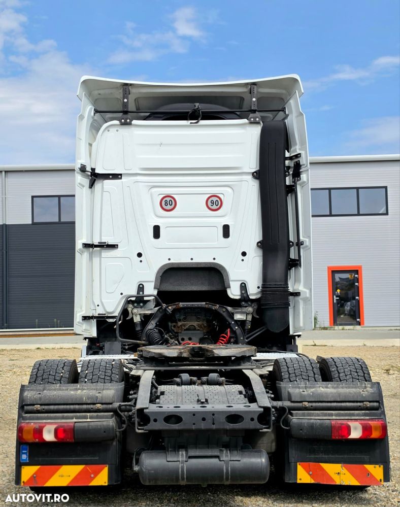 Mercedes-Benz ACTROS MP4 - 5