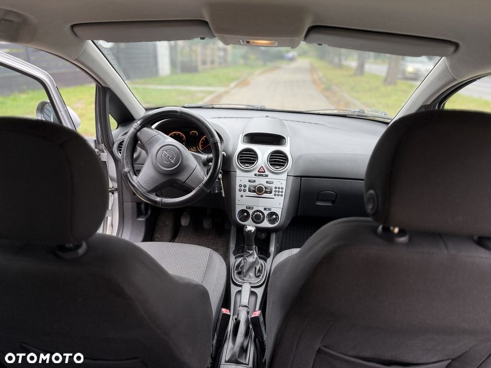Opel Corsa 1.2 16V Enjoy - 5