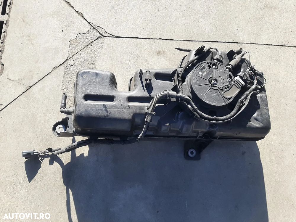 rezervor adblue  2.0 d 204dtd  range rover evoque l551  k8d2-5j228a  fpla-5j229-ac - 1