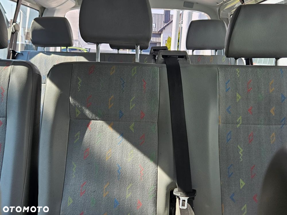 Volkswagen Transporter Caravelle Lang Comfortline - 12
