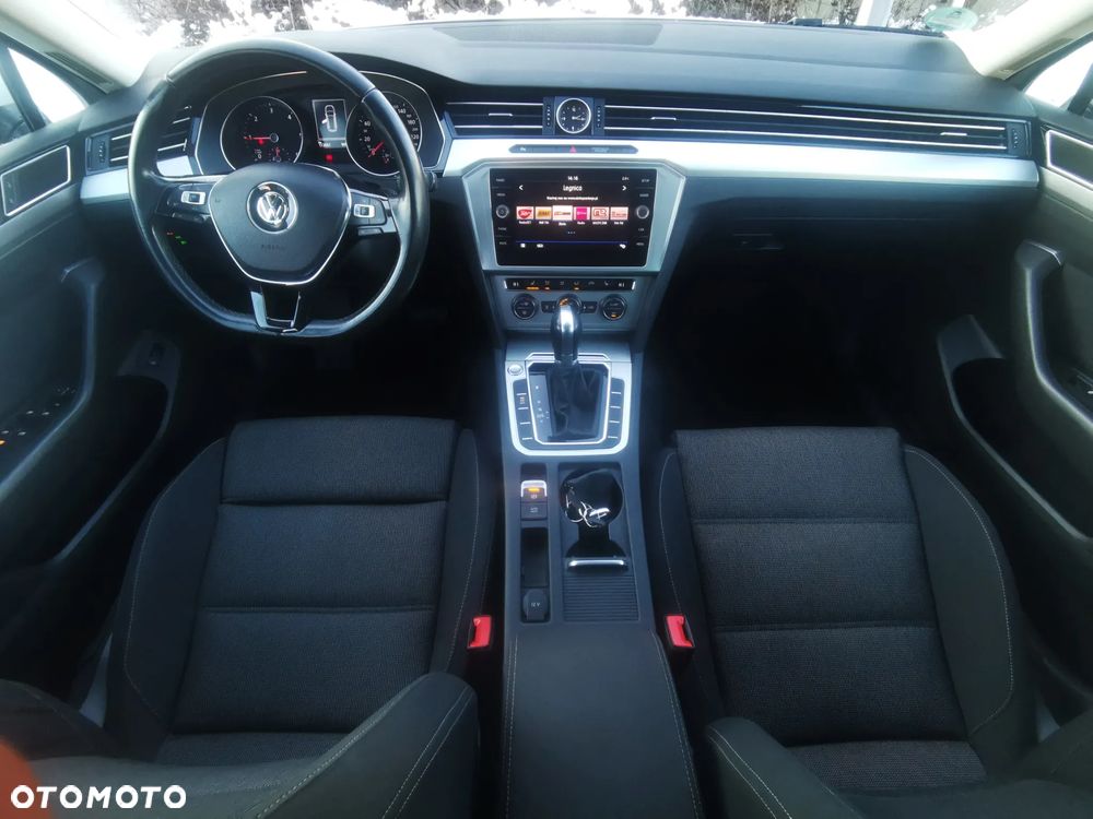 Volkswagen Passat 2.0 TDI SCR DSG Highline - 8