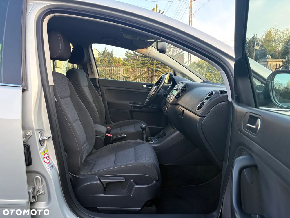 Volkswagen Golf Plus - 18