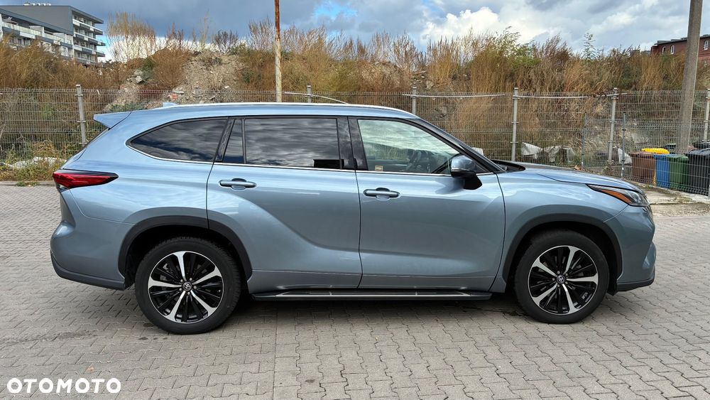 Toyota Highlander 2022 photo 4