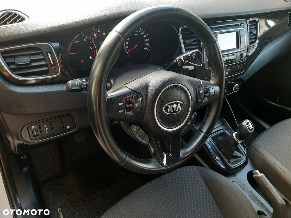 Kia Carens 1.7 CRDi 115 Fifa World Cup Edition - 15