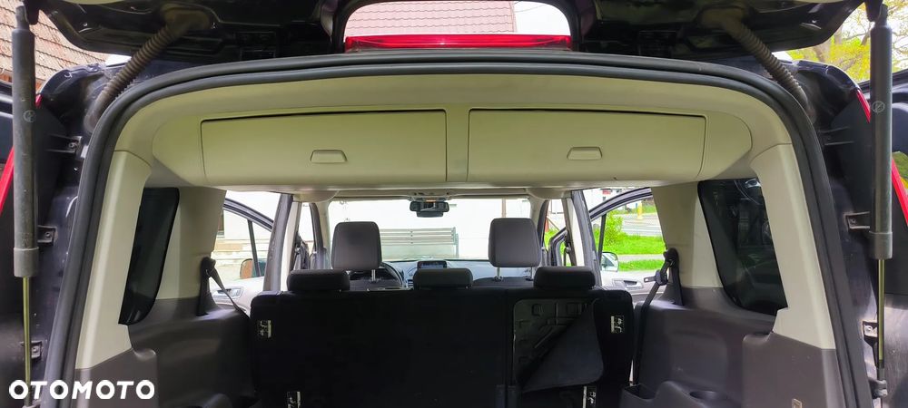 Ford Tourneo Connect Gr 1.5 TDCi Titanium PowerShift - 19
