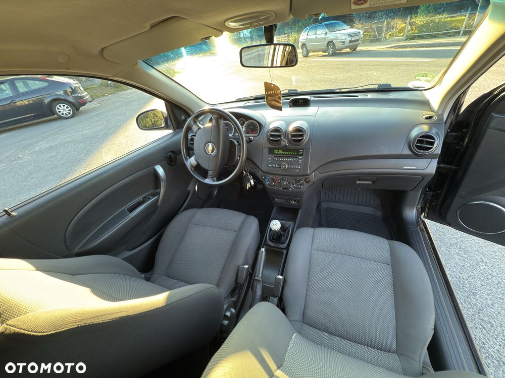Chevrolet Aveo - 7