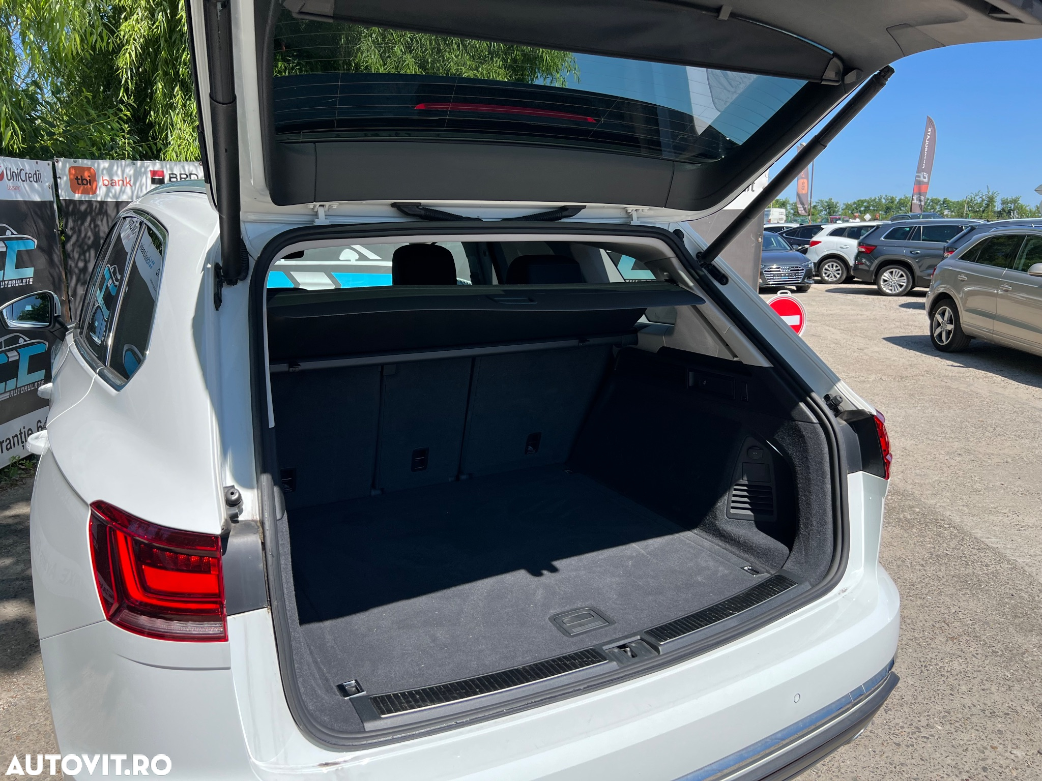 Volkswagen Touareg 3.0 V6 TDI 4Motion DPF Automatik Elegance - 28