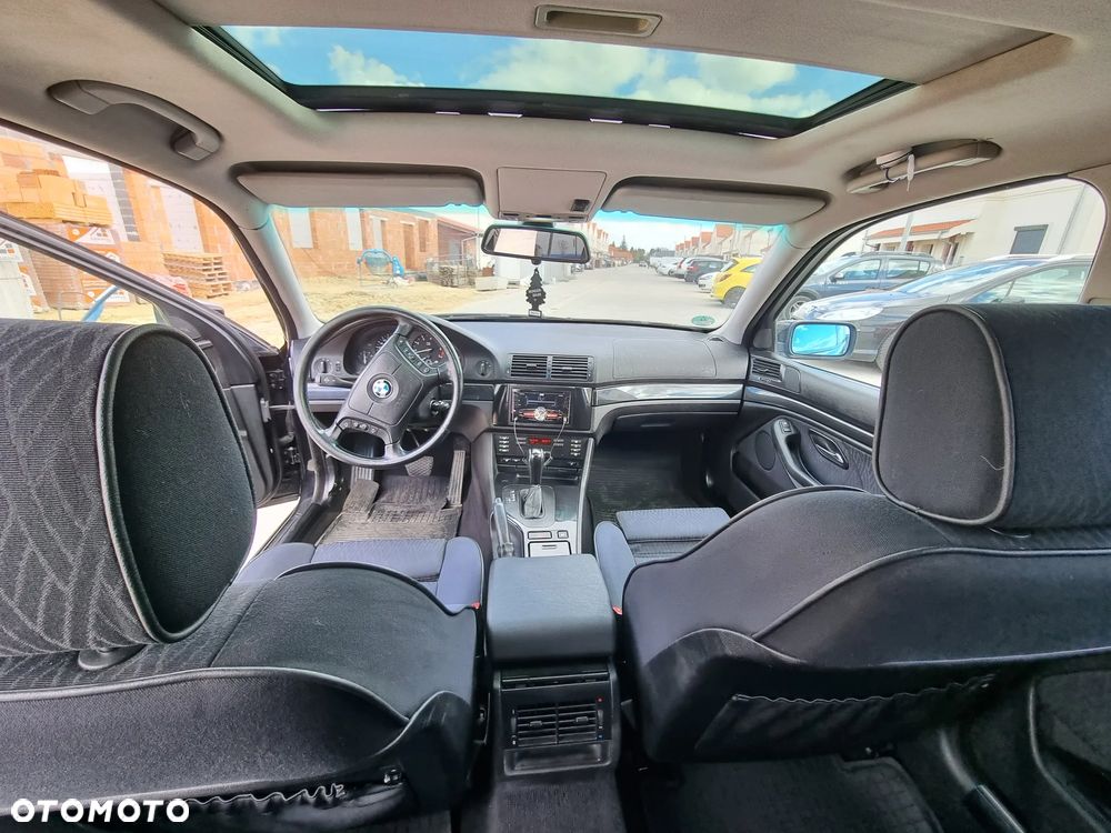 BMW Seria 5 525i - 13