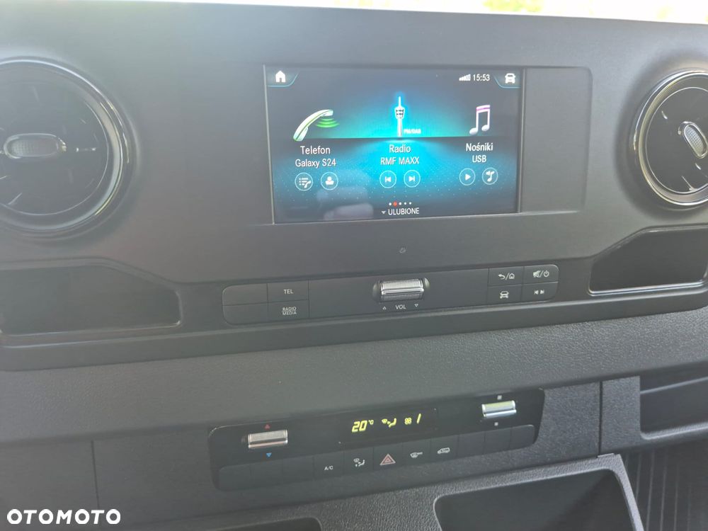 Mercedes-Benz Sprinter - 40