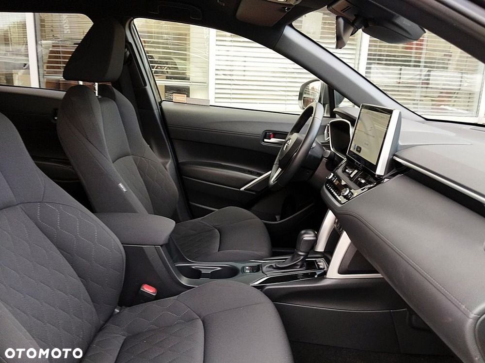 Toyota Corolla Cross - 6