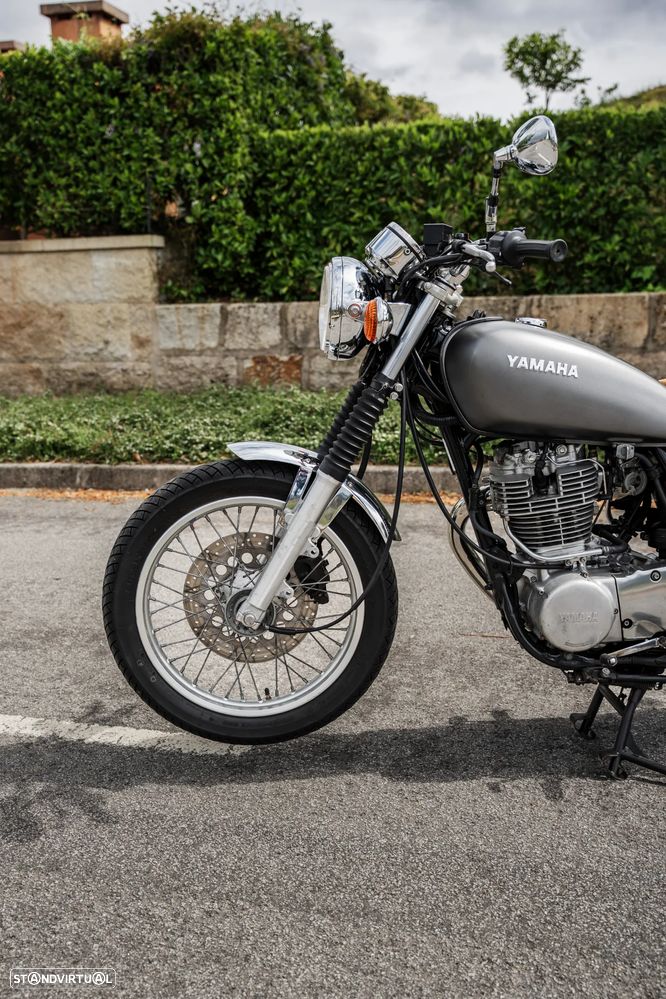 Yamaha SR 400 - 4