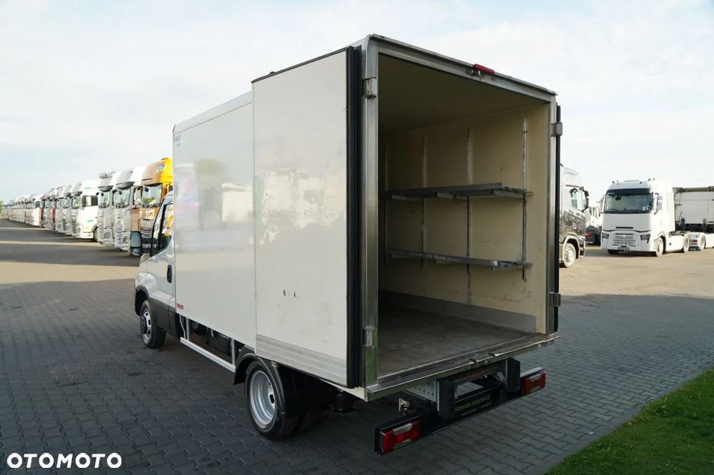 Iveco DAILY 35-140 / CHŁODNIA / THERMO KING / REGAŁY / MANUAL / BLIŹNIAK / - 18