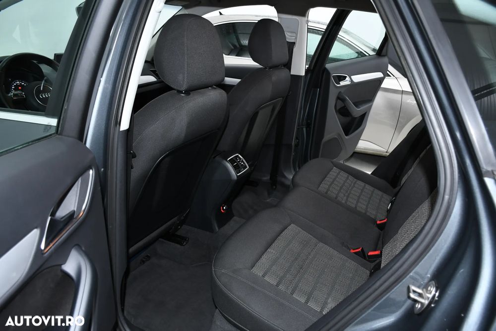 Audi Q3 2.0 TDI Design - 6