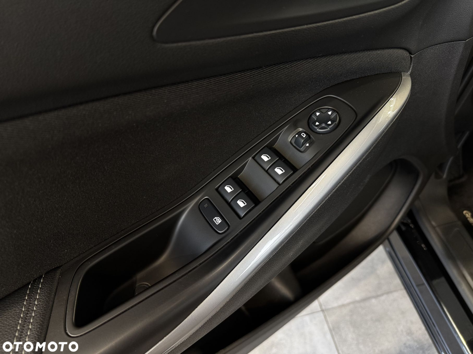 Opel Grandland X - 18