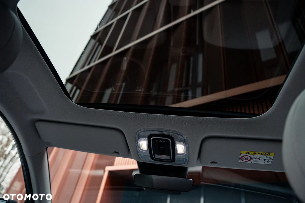 Hyundai Kona 1.6 GDI Hybrid Platinum DCT - 24