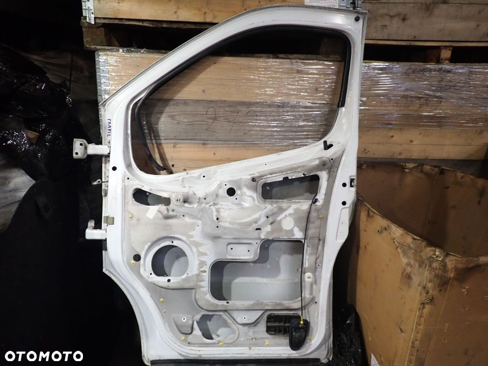 DRZWI PRAWY PRZÓD RENAULT TRAFIC II 1.9 - 7