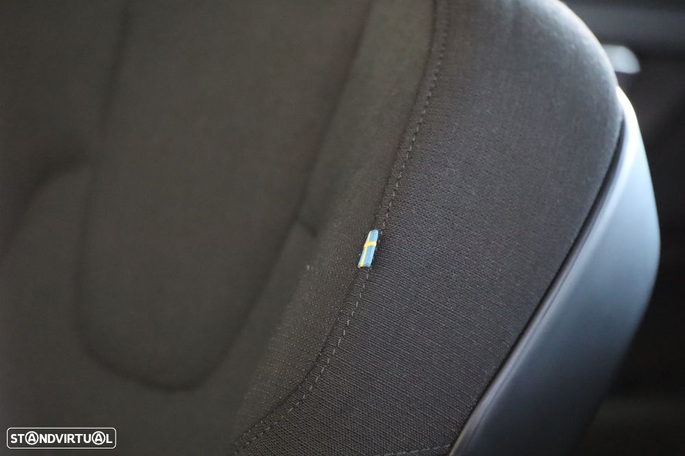 Volvo V60 2.0 B4 Momentum Plus Geartronic - 8