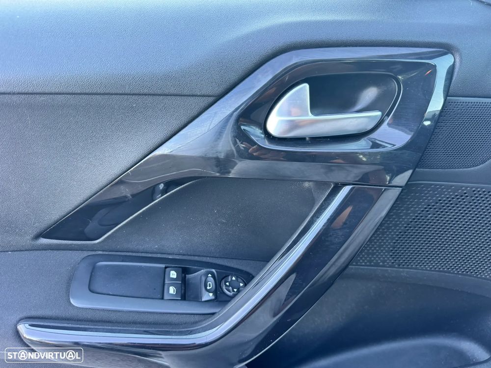Peugeot 208 1.4 HDi Active - 19