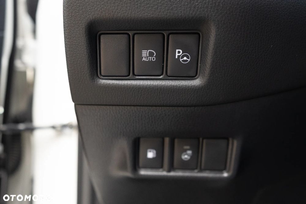 Toyota C-HR 2.0 Hybrid Executive - 20