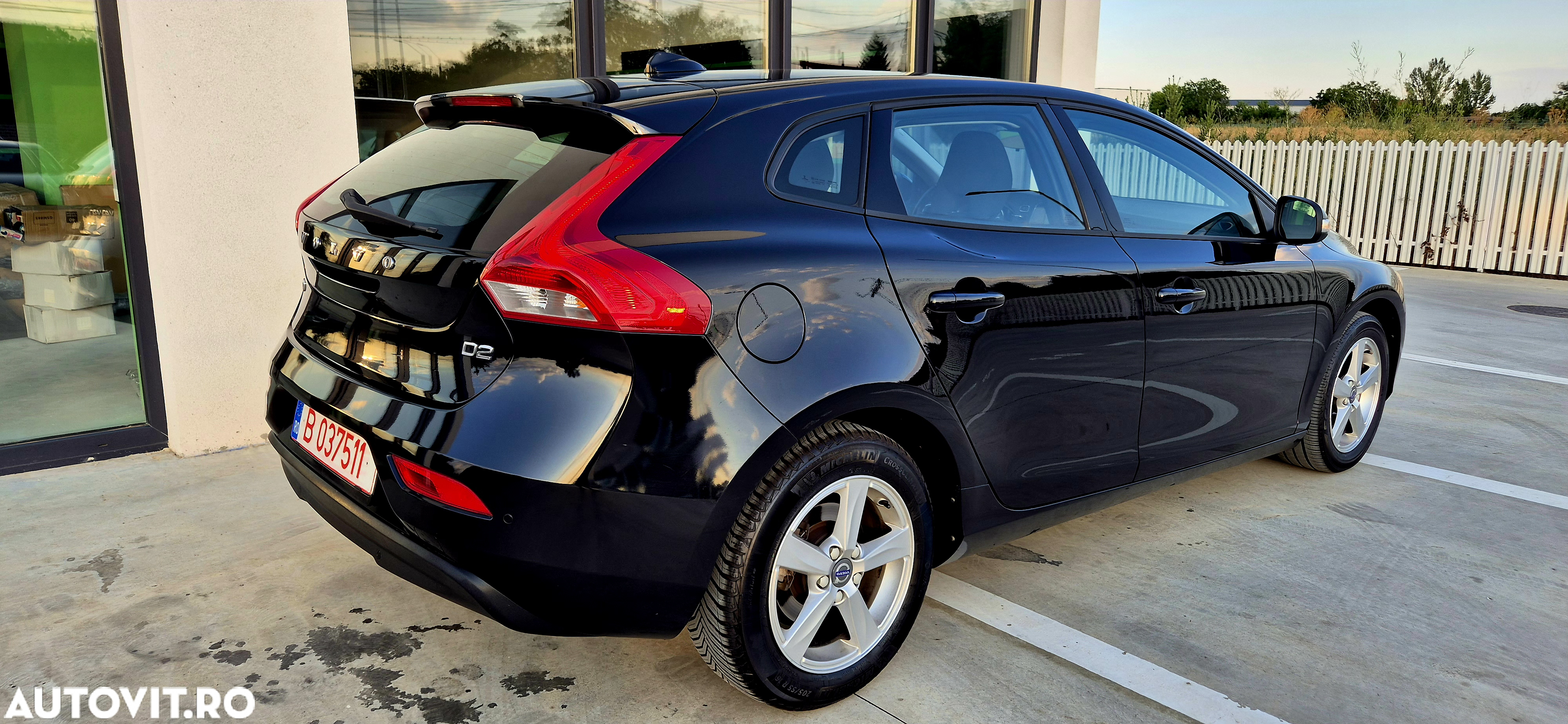 Volvo V40 D2 94g Kinetic - 4