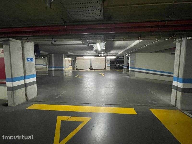 Lugar de estacionamento Parque das Nações Norte - Grande imagem: 3/4