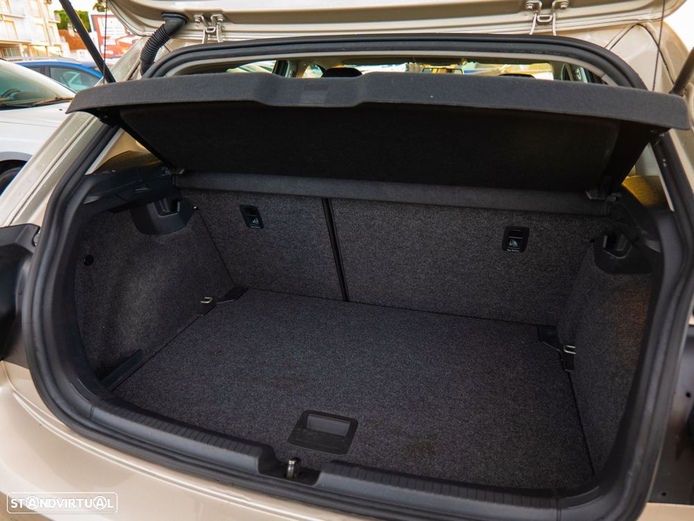 VW Polo 1.6 TDI Confortline - 9