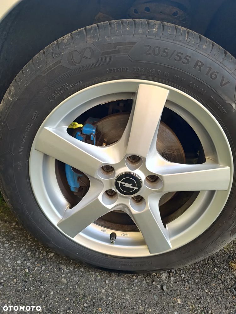 Opel Astra 1.6 - 12