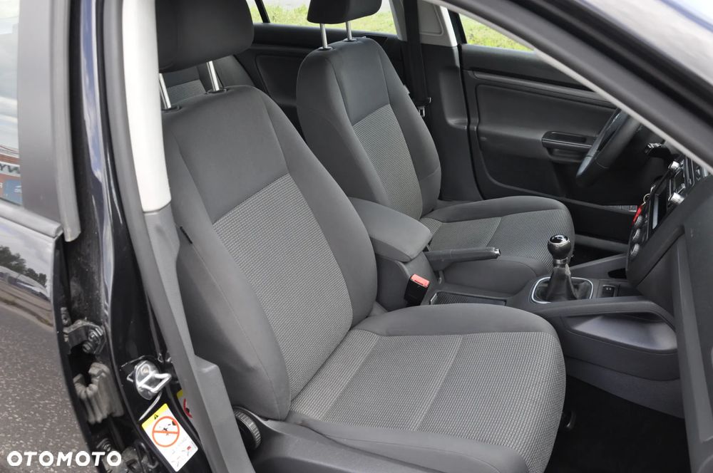 Volkswagen Golf 1.6 Comfortline - 9