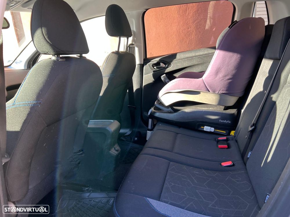 Peugeot 2008 1.2 PureTech Active - 9
