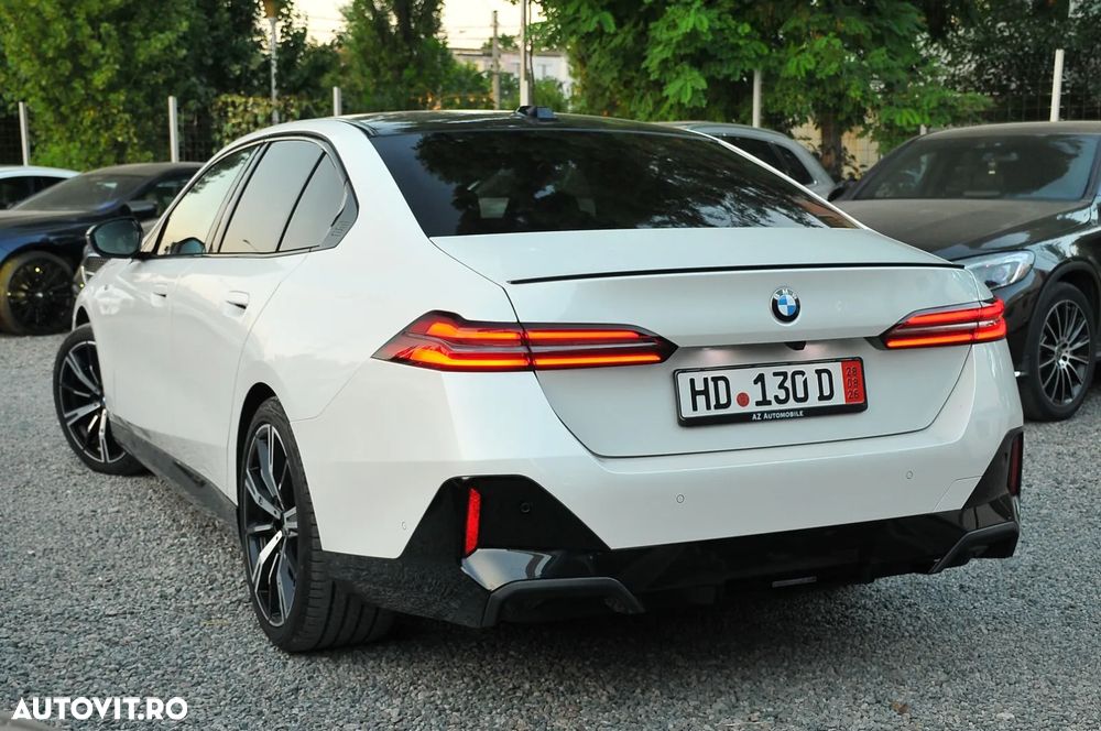 BMW Seria 5 520d Aut. - 37