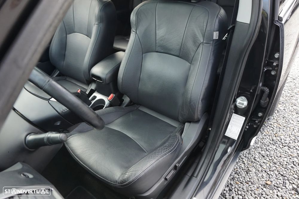 Mitsubishi Outlander 2.0 DI-D Intense+ 4WD - 19