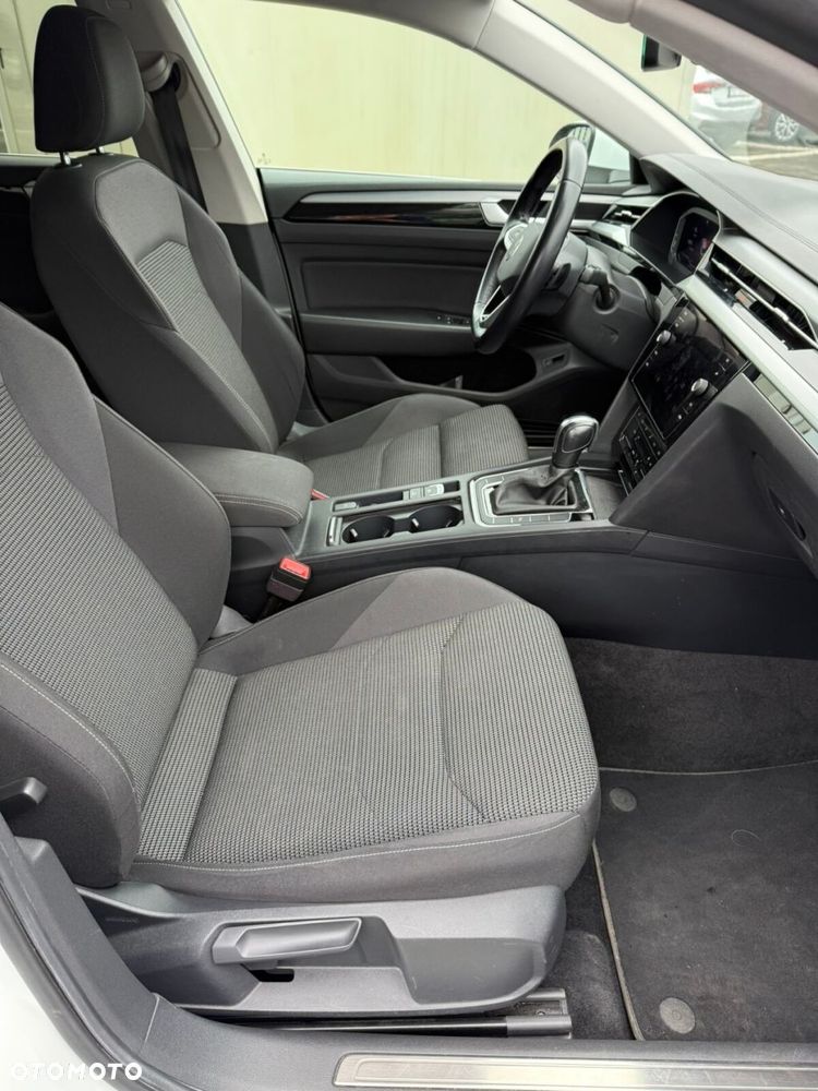 Volkswagen Arteon 2.0 TDI Essence DSG - 23