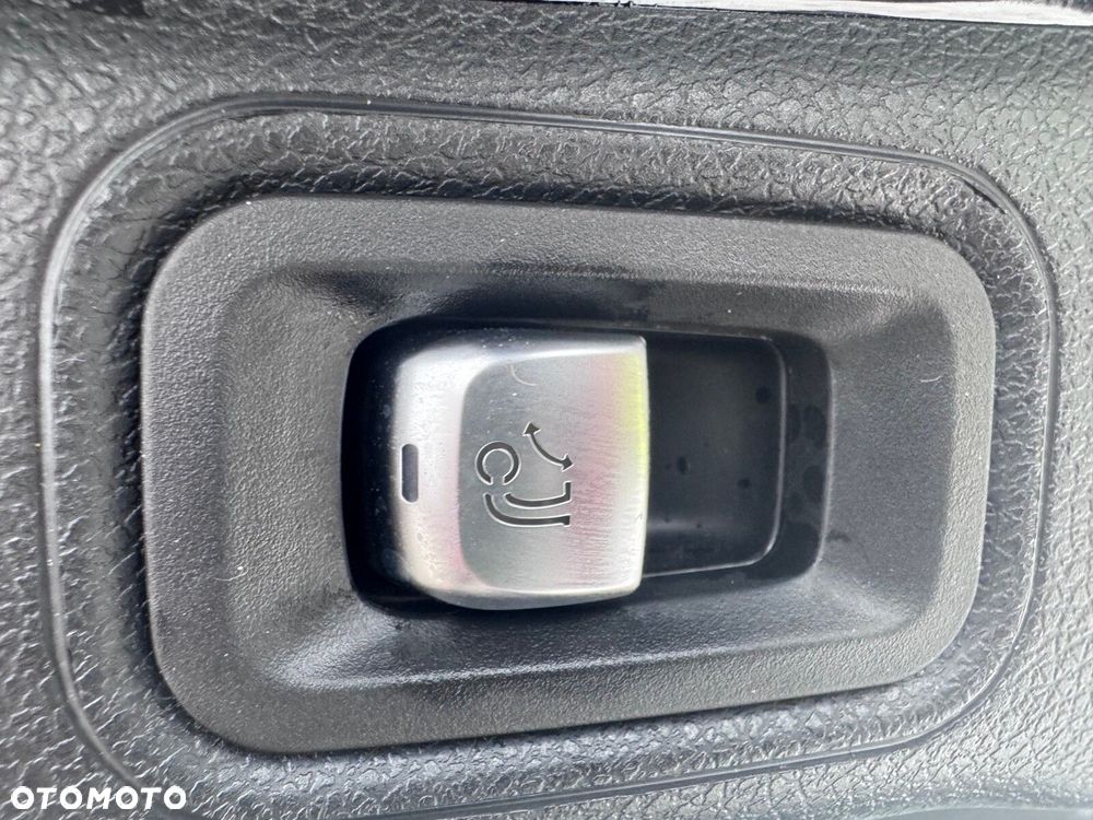 Mercedes-Benz Klasa E 300 de Exclusive - 17