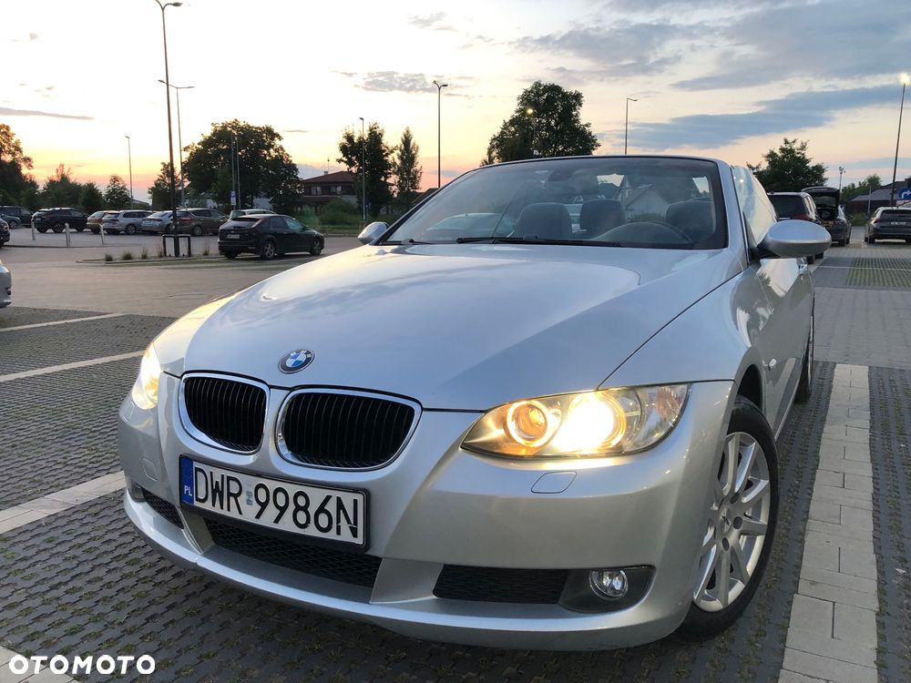 BMW Seria 3 320i - 25