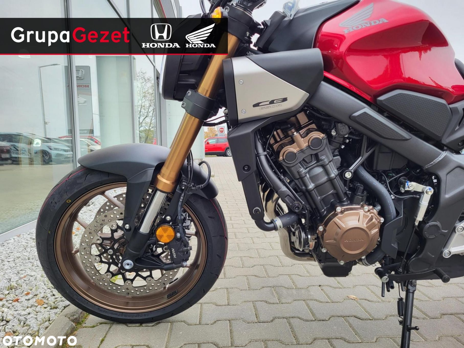 Honda CB - 8