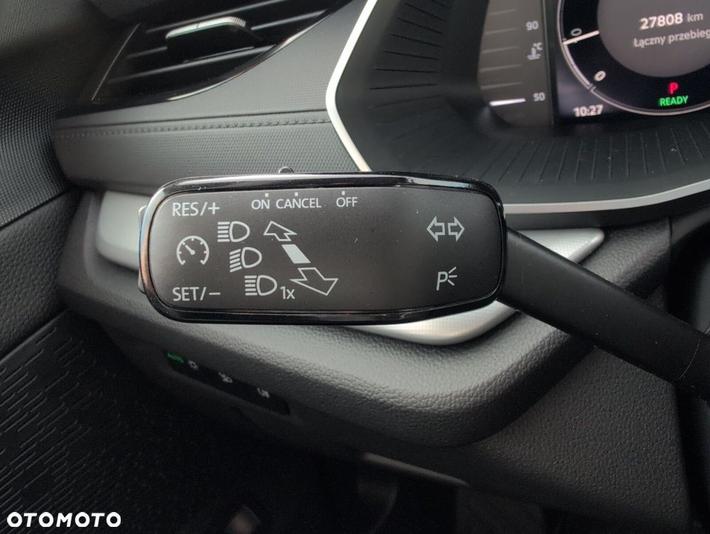 Skoda Octavia 1.5 TSI mHEV Selection DSG - 25